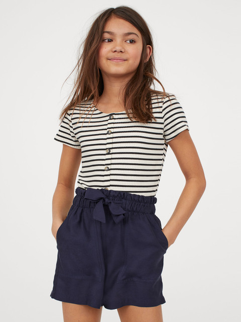 

H&M Girls Navy Blue Solid High Waisted Shorts