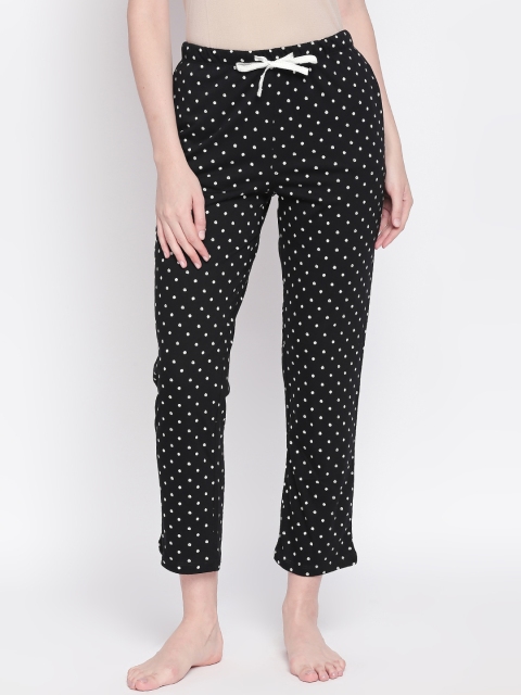 

Dreamz by Pantaloons Women Black & White Printed Lounge Pants