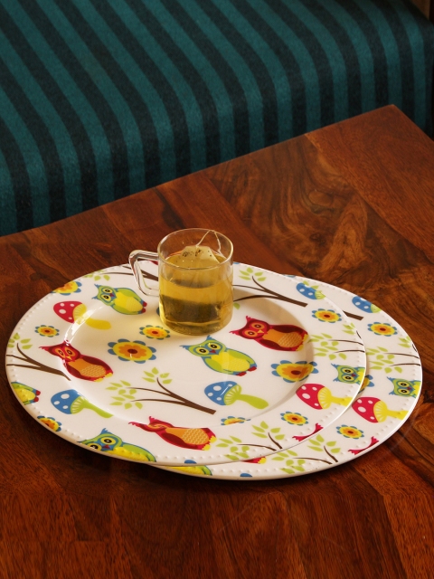 

RangRoots Set Of 2 White & Green Owl Printed Decorative Plates