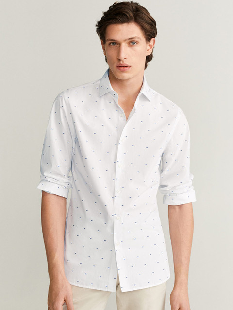 

MANGO MAN White & Blue Slim Fit Self Design Casual Shirt