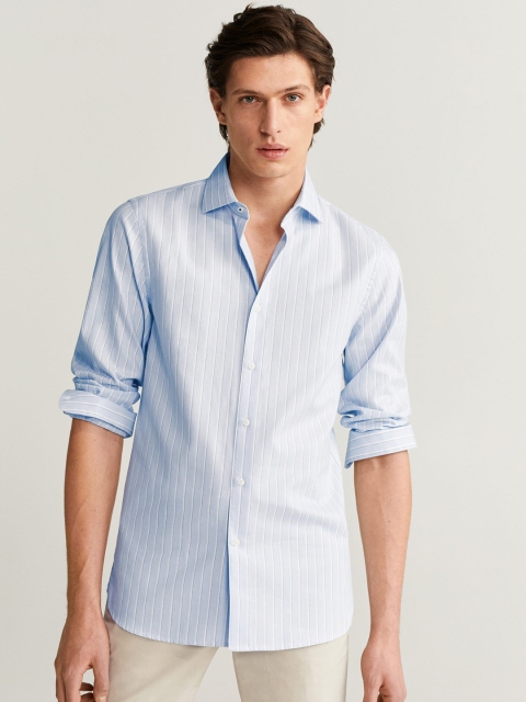 

MANGO MAN Men Blue Slim Fit Self-Striped Casual Shirt