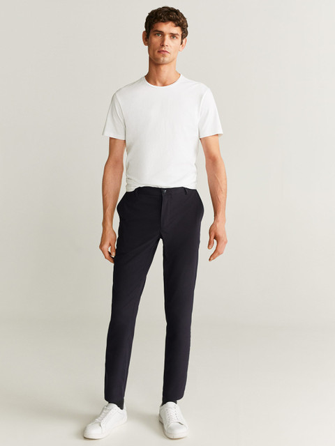 

MANGO MAN Men White Solid Round Neck T-shirt