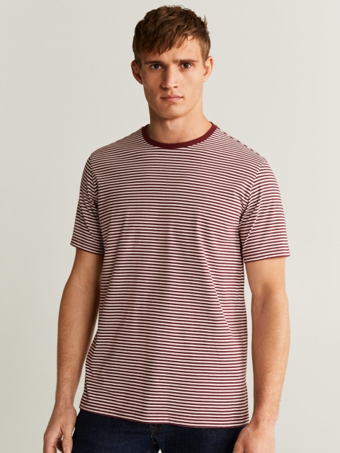 

MANGO MAN Maroon & White Striped Relaxed Fit Round Neck T-shirt