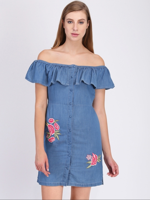 

Heather Hues Women Blue Appliqued Sheath Dress