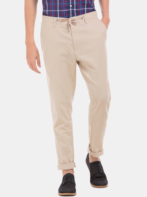 

Cherokee Men Beige Regular Fit Solid Regular Trousers