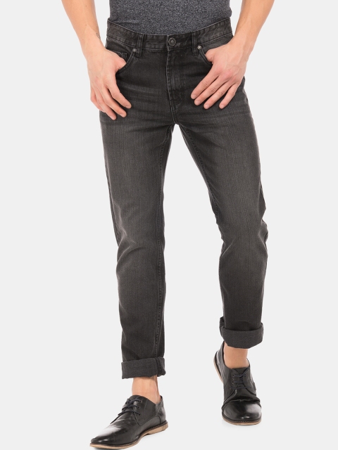 

Cherokee Men Black Straight Fit Mid-Rise Clean Look Jeans