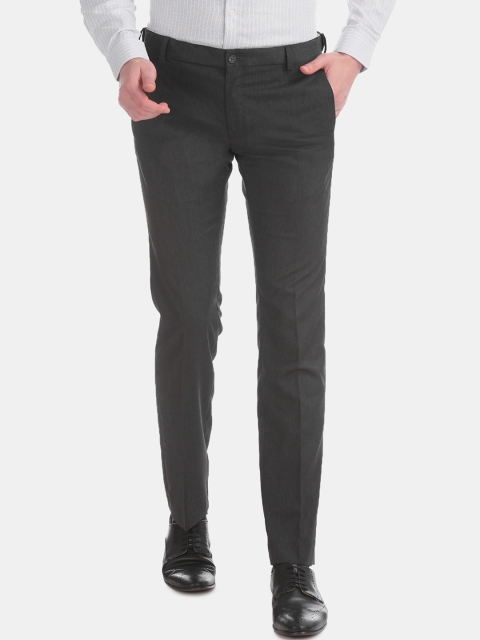 

Excalibur Men Grey Regular Fit Solid Formal Trousers