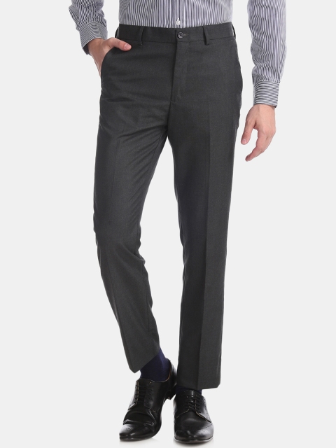 

Excalibur Men Grey Slim Fit Solid Formal Trousers