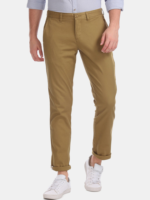 

Ruggers Men Olive Brown Tapered Fit Self Design Regular Trousers
