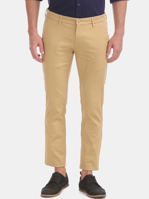 

Ruggers Men Khaki Tapered Fit Solid Regular Trousers