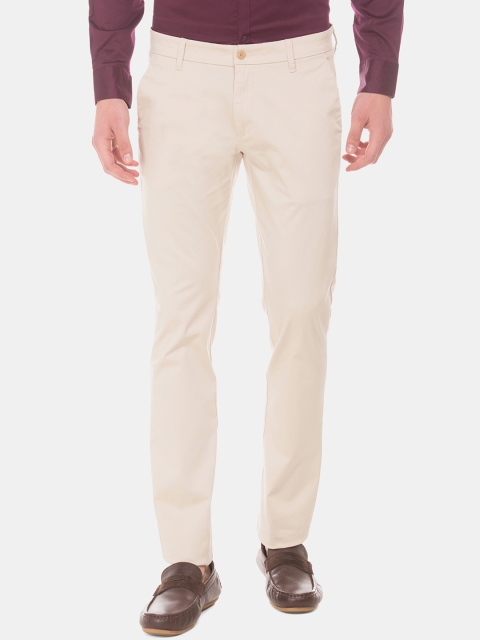 

Ruggers Men Off-White Tapered Fit Solid Regular Trousers