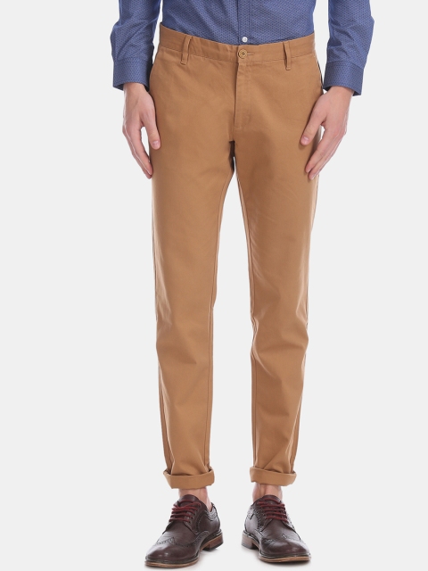 

Ruggers Men Brown Regular Fit Solid Trousers