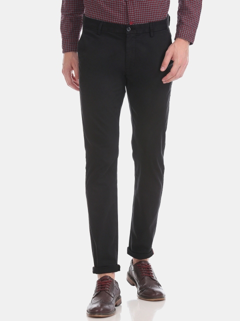 

Ruggers Men Black Regular Fit Solid Regular Trousers