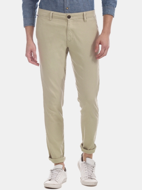 

Ruggers Men Cream-Coloured Slim Fit Solid Regular Trousers