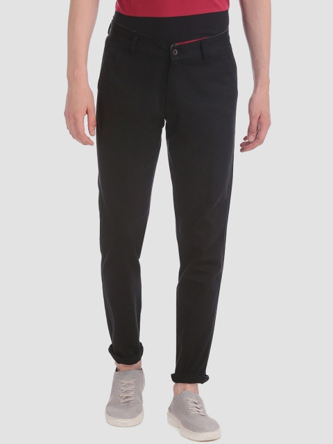 

Ruggers Men Black Regular Fit Solid Regular Trousers
