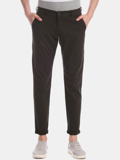 

Ruggers Men Brown Slim Fit Solid Regular Trousers