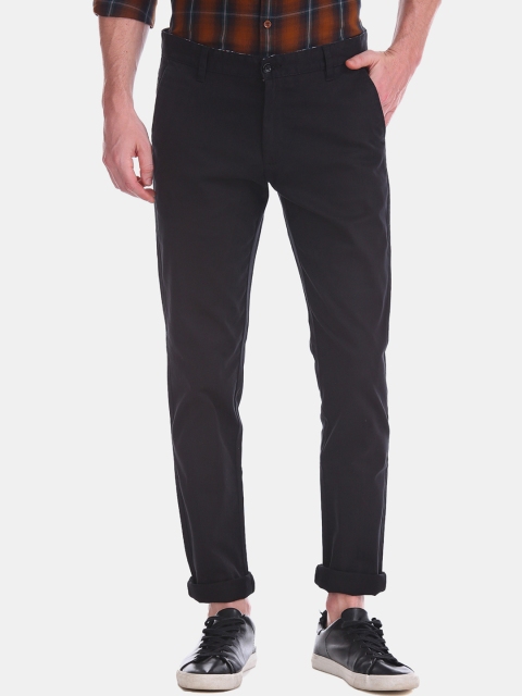 

Ruggers Men Black Regular Fit Solid Regular Trousers