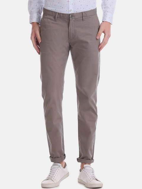 

Ruggers Men Taupe Slim Fit Solid Regular Trousers