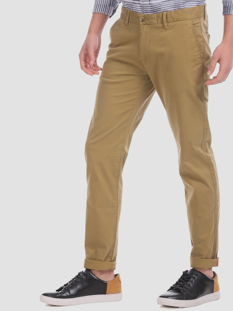 

Ruggers Men Beige Regular Fit Solid Regular Trousers