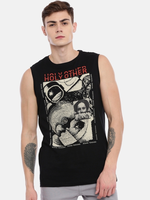 

Breakbounce Men Black Printed Round Neck T-shirt