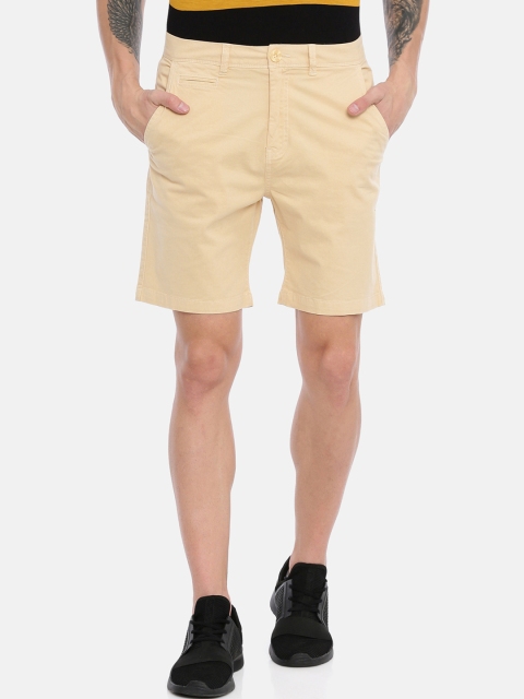 

Breakbounce Men Beige Solid Slim Fit Regular Shorts