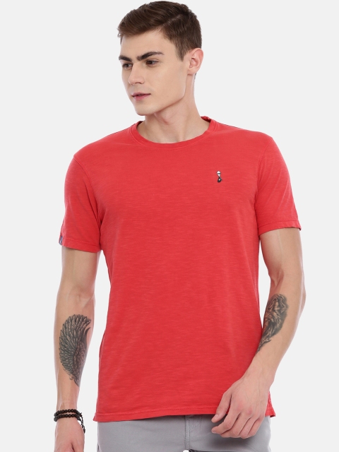 

Breakbounce Men Red Solid Round Neck T-shirt