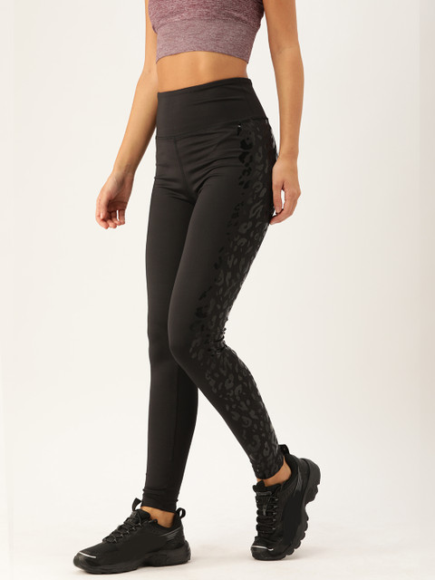 

FOREVER 21 Women Black Solid Ankle-Length Leggings