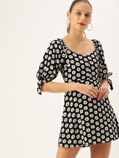 

FOREVER 21 Women Black & White Floral Printed Fit and Flare Dress