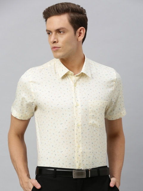 

Blackberrys Men Cream-Coloured Slim Fit Printed Formal Shirt