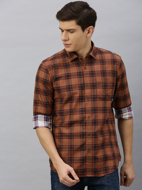 

Blackberrys Men Rust Brown & Black Slim Fit Checked Casual Shirt