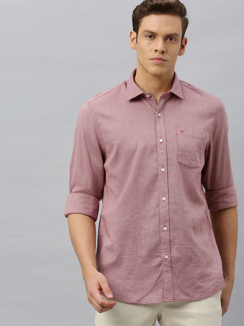 

Blackberrys Men Pink Regular Fit Self Design Casual Shirt