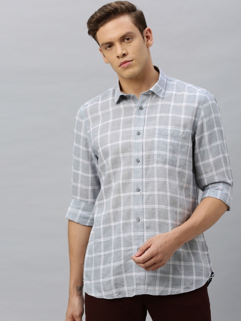 

Blackberrys Men Grey & Off-White Slim Fit Checked Casual Shirt