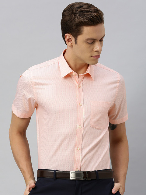 

Blackberrys Men Peach-Coloured India Slim Fit Self Design Formal Shirt