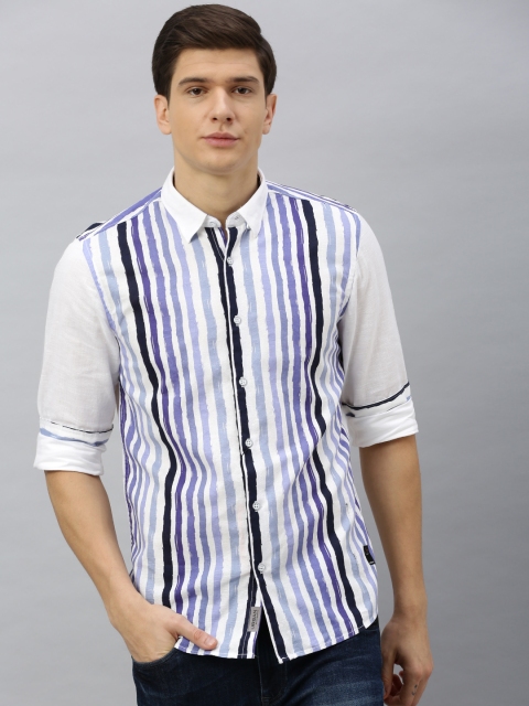 

Blackberrys Men White & Blue Trim Slim Fit Striped Casual Shirt