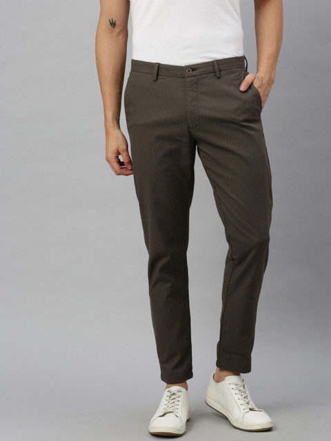 

Blackberrys Men Brown Lean Regular Fit Checked Regular Trousers