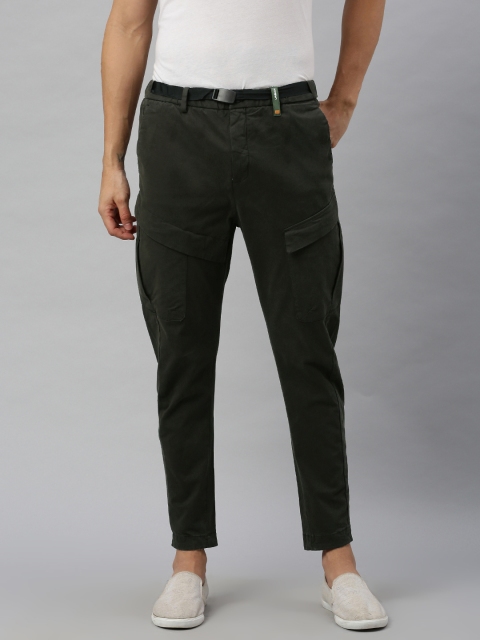 

Blackberrys Men Olive Green Nadal Slim Fit Solid Cropped Cargos