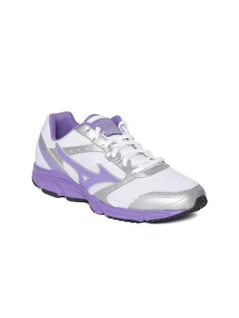  Mizuno Women White Maximizer 18 Running Shoes
