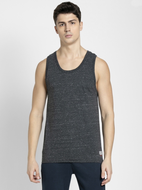 

Jockey Men Charcoal Grey Solid Scoop Neck Lounge T-shirt
