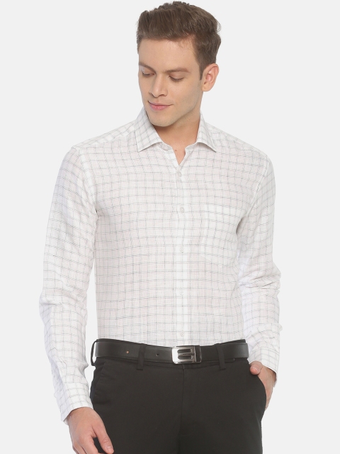 

Linen Club Men Off-White Regular Fit Checked Formal Shirt