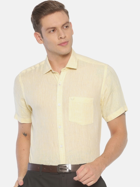 

Linen Club Men Yellow Regular Fit Solid Formal Linen Shirt