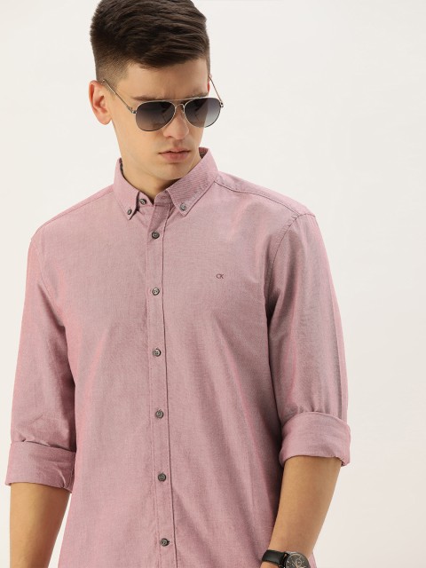 

Calvin Klein Jeans Men Pink Regular Fit Solid Casual Shirt