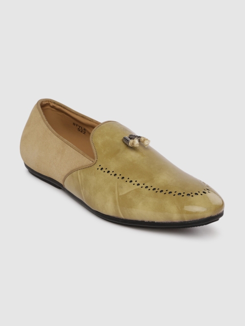 

Fresco Men Beige Solid Loafers