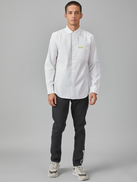 

Bhaane Men White Slim Fit Solid Casual Shirt