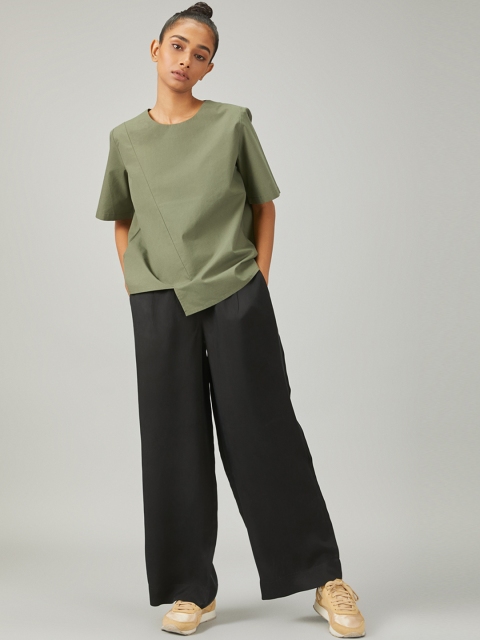 

Bhaane Women Black Regular Fit Solid Parallel Trousers