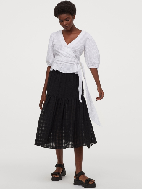 

H&M Women Black Textured-Weave Skirt