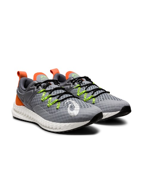 

ASICS Men Charcoal Grey Woven Design Microflux Running Shoes