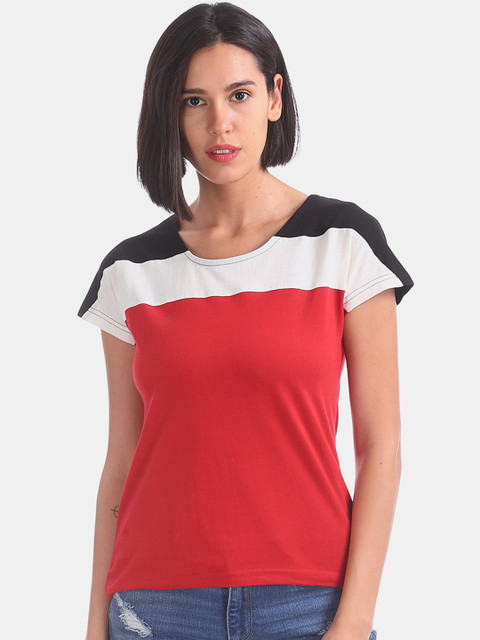 

Sugr Women Black Colourblocked Pure Cotton Top