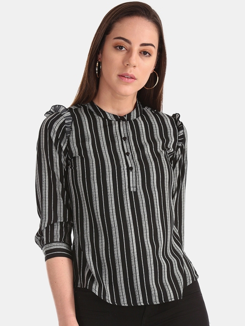 

Cherokee Women Black & White Striped Top