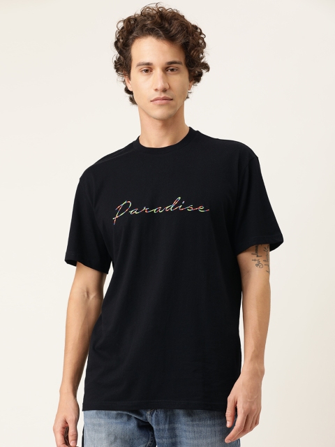 

FOREVER 21 Men Black Solid Round Neck Pure Cotton T-shirt with Embroidery