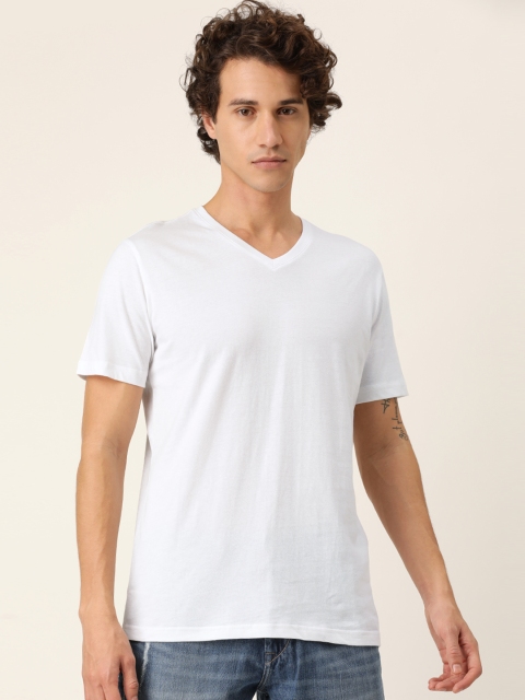 

FOREVER 21 Men White Solid V-Neck Pure Cotton T-shirt